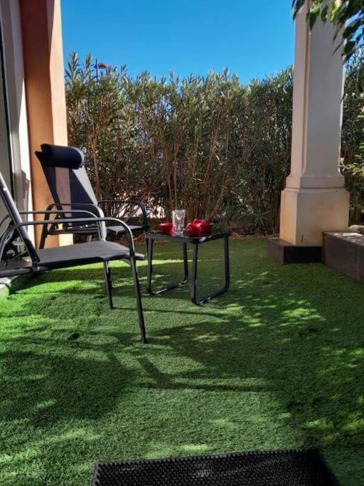 Appartement Spacieux &Tres Calme. Spacious & Very Quiet Apartment. Carros Exteriér fotografie