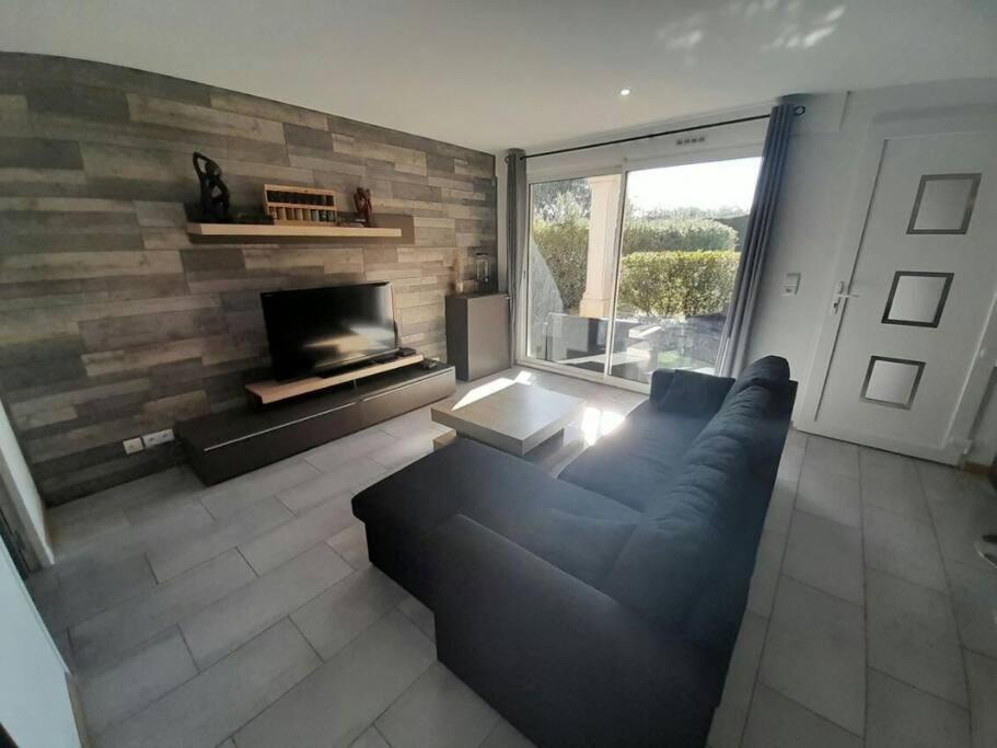Appartement Spacieux &Tres Calme. Spacious & Very Quiet Apartment. Carros Exteriér fotografie