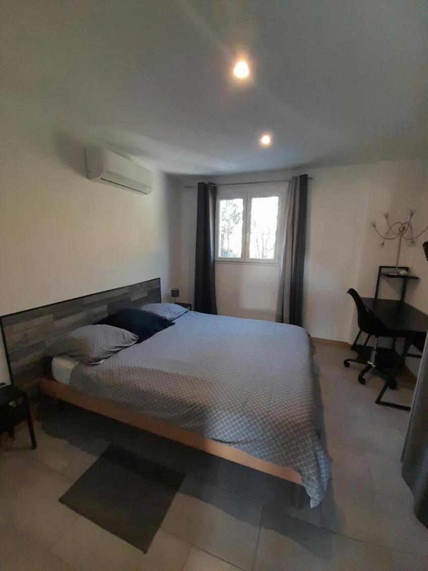 Appartement Spacieux &Tres Calme. Spacious & Very Quiet Apartment. Carros Exteriér fotografie